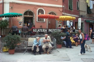 Xtrallusion offers characteristic Bed and Breakfast, B&B, Guest House, Hotel, Albergo and Country Lodge accommodation in Italy. Plus independent self-guided Walking, Adventure, Activity, Skiing and Paragliding Holiday itineraries on the Italian Rivieras, in the Italian Lakes, in the Italian Alps and in some of the most beautiful corners of Italy.